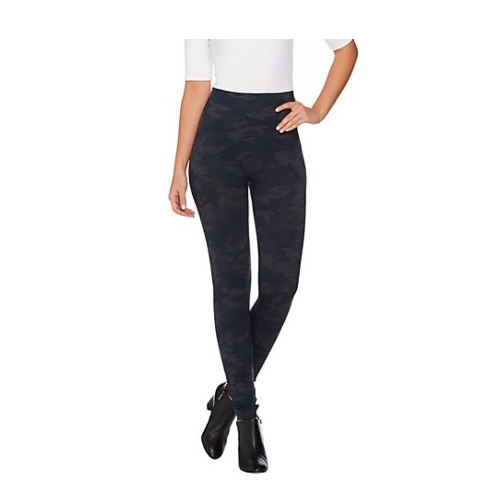 Spanx Look at Me Now Seamless Leggings
